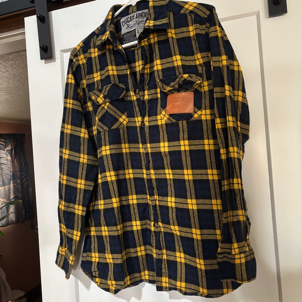 Cascade Armory Yellow and Black Plaid Button Down Flannel